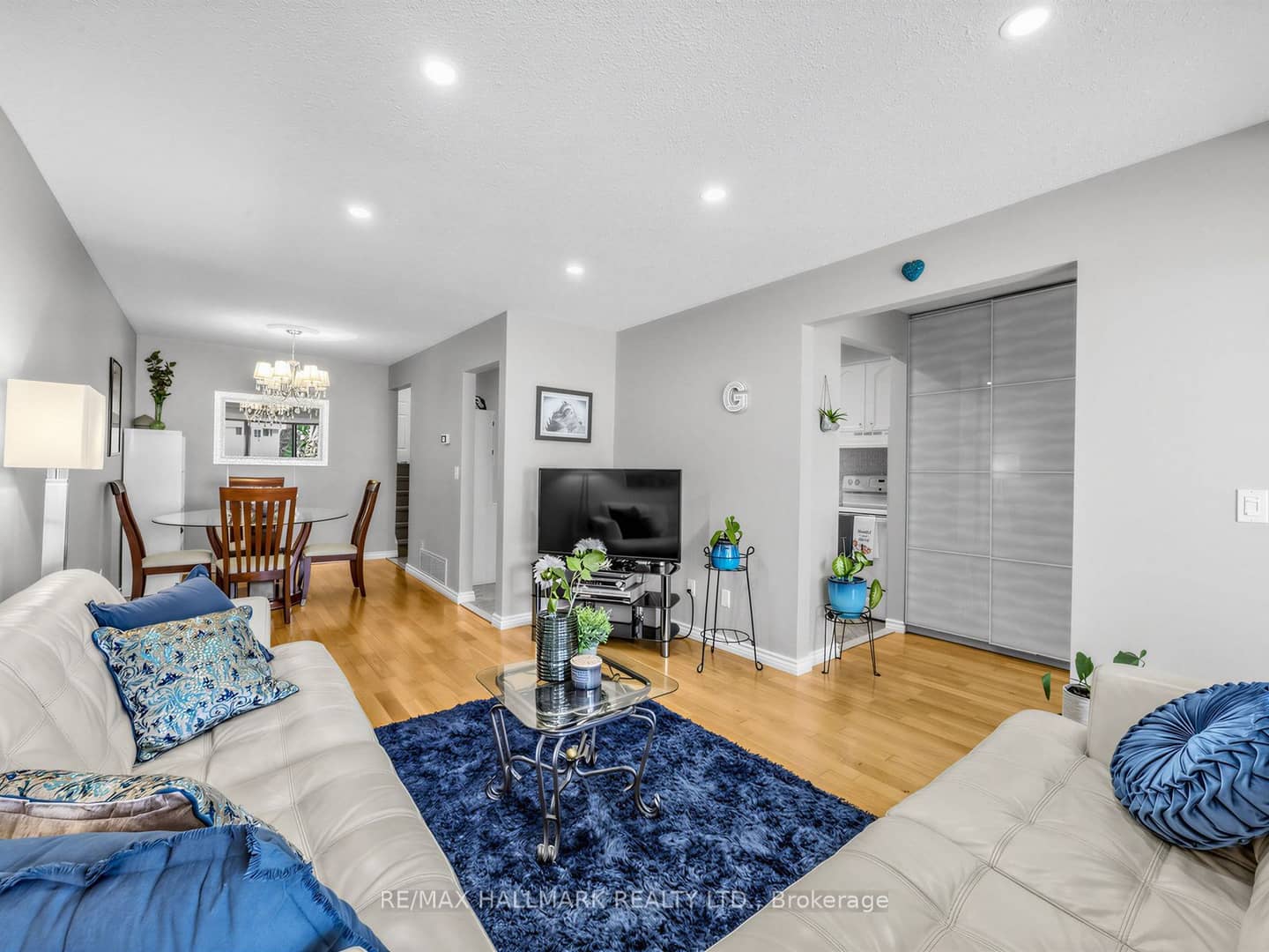 1333 Cherrydown Drive, Oshawa, ON L1H 8C8