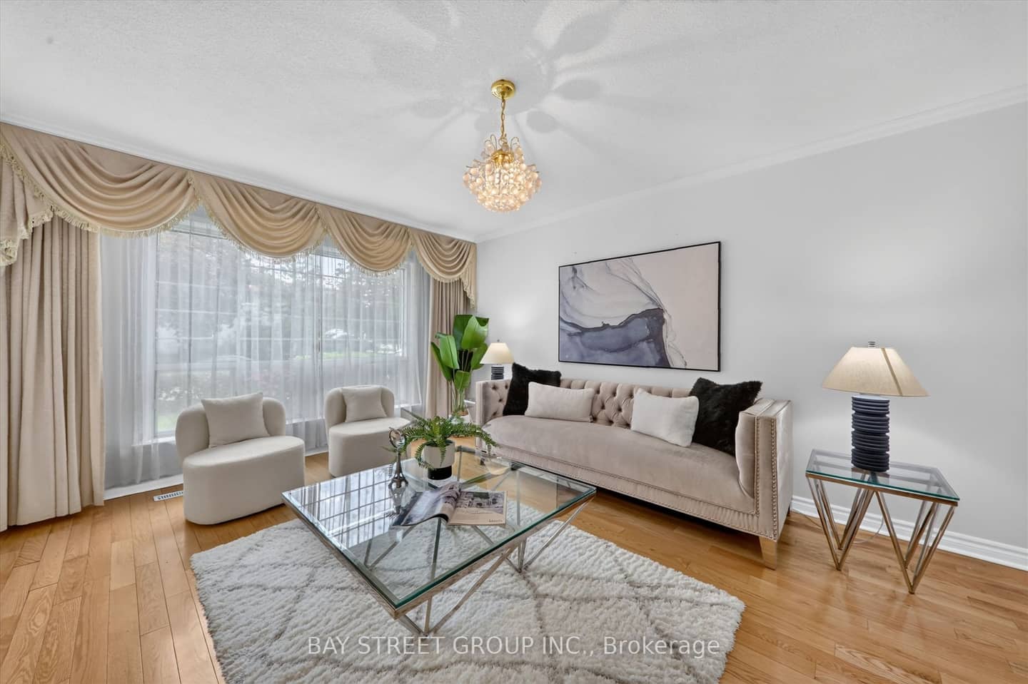 95 Tineta Crescent, Toronto, ON M1S 2Y5