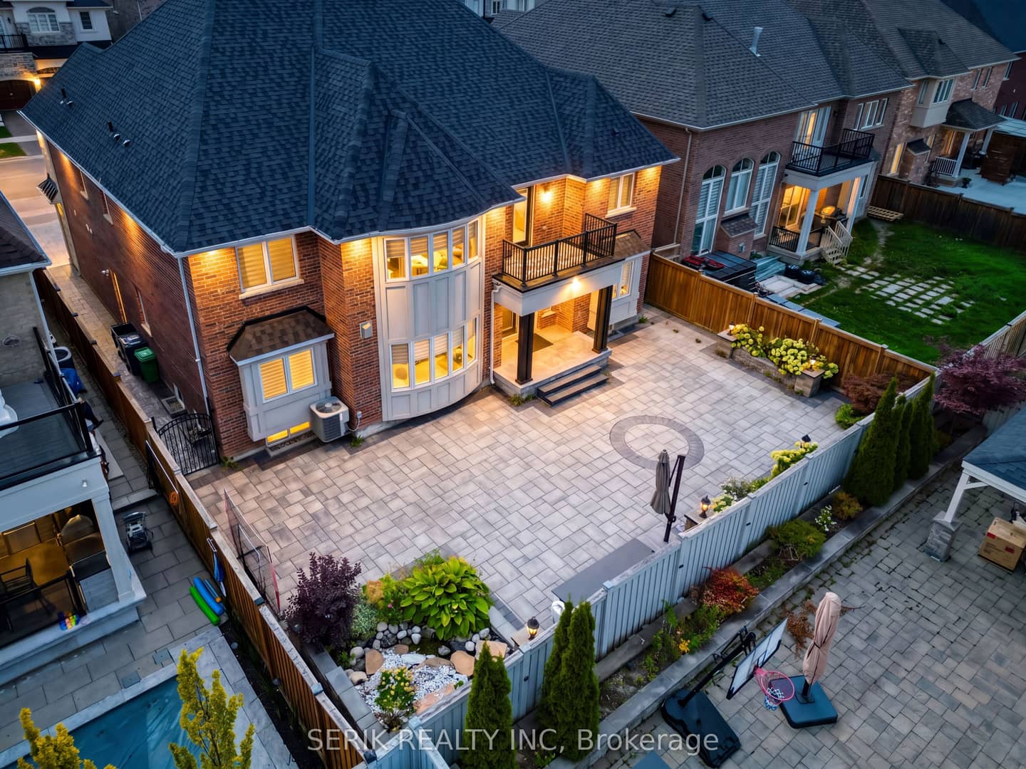 64 Burlwood Road, Brampton, ON L6P 4E7
