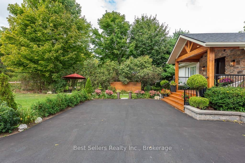 7407 Milburough Line E, Milton, ON L0P 1B0