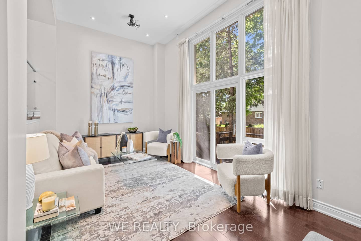 11 Stonedale Placeway, Toronto, ON M3B 1W2
