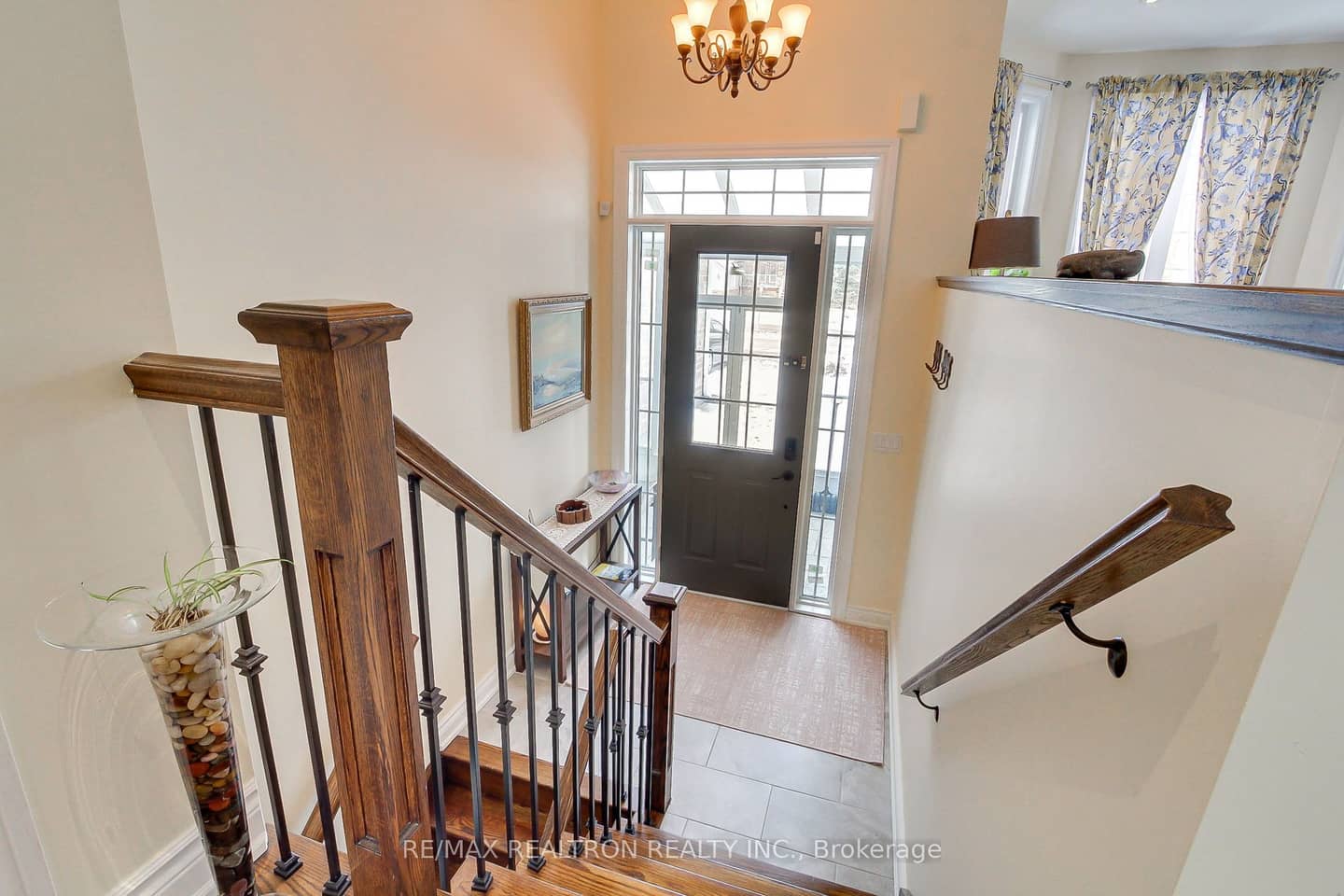 815 Churchill Lane, Georgina, ON L0E 1S0