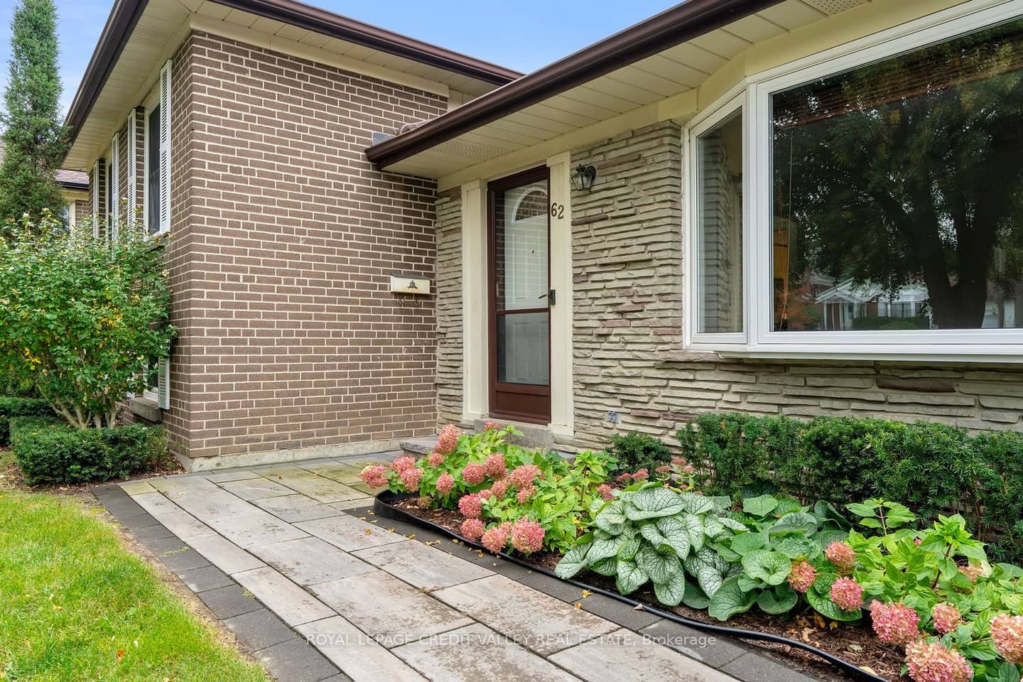 62 Summerside Crescent, Toronto, ON M2H 1X1