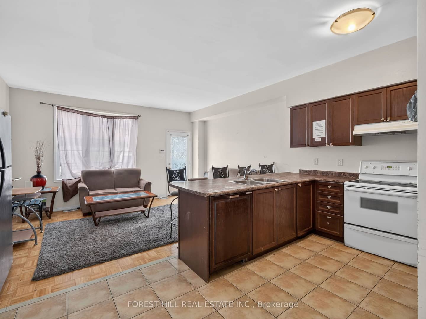 4 Evelyn Wiggins Drive, Toronto, ON M3J 0G3