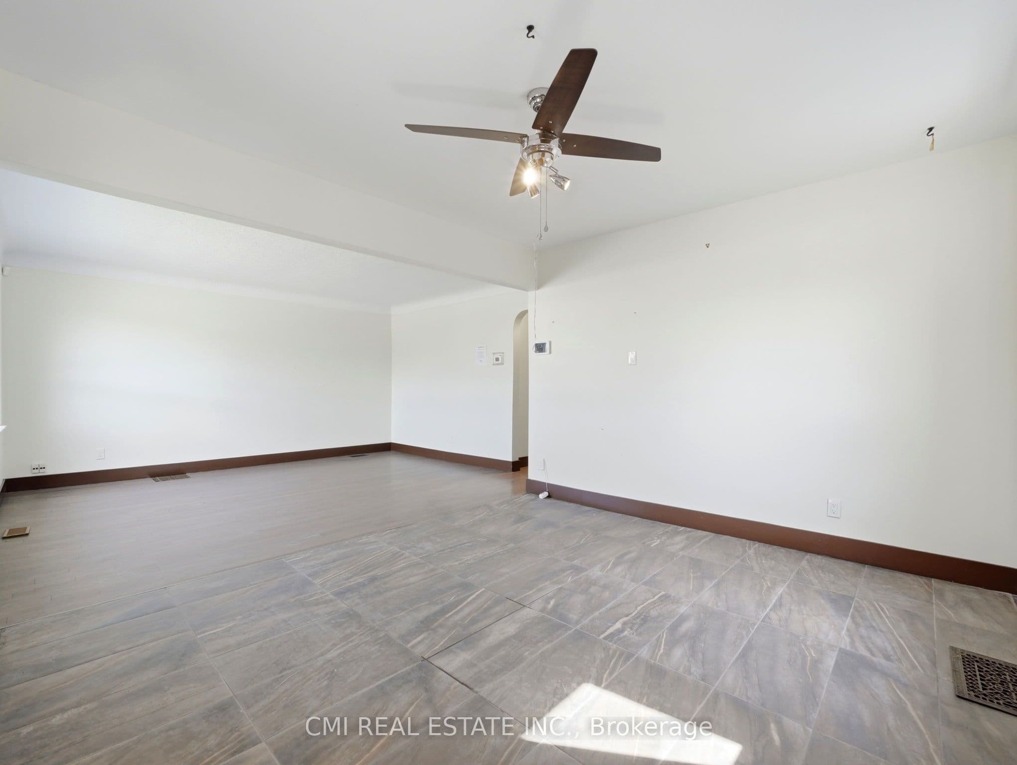 6476 Maranda Street, Niagara Falls, ON L2G 1Z7