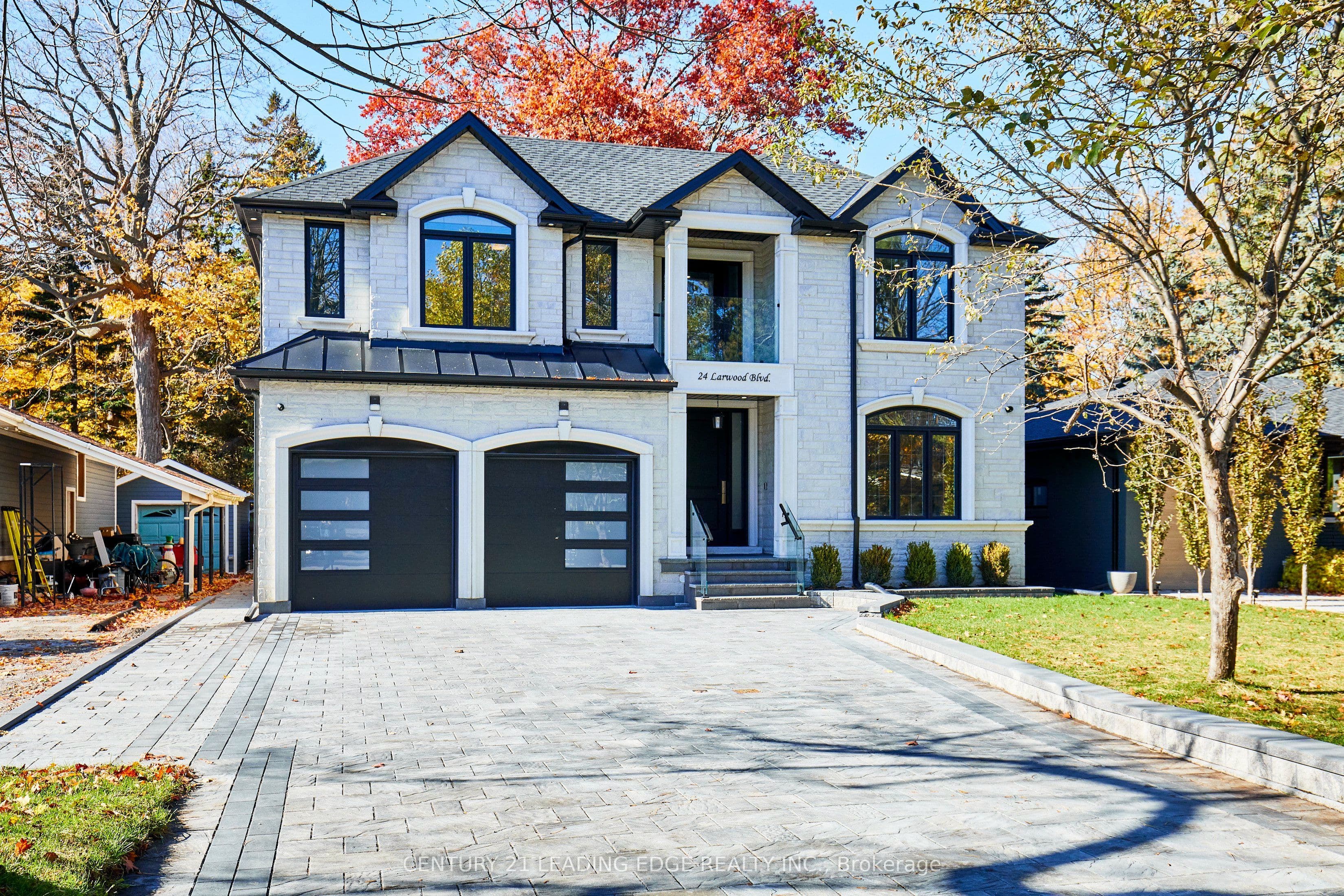 24 Larwood Boulevard, Toronto, ON M1M 2M5