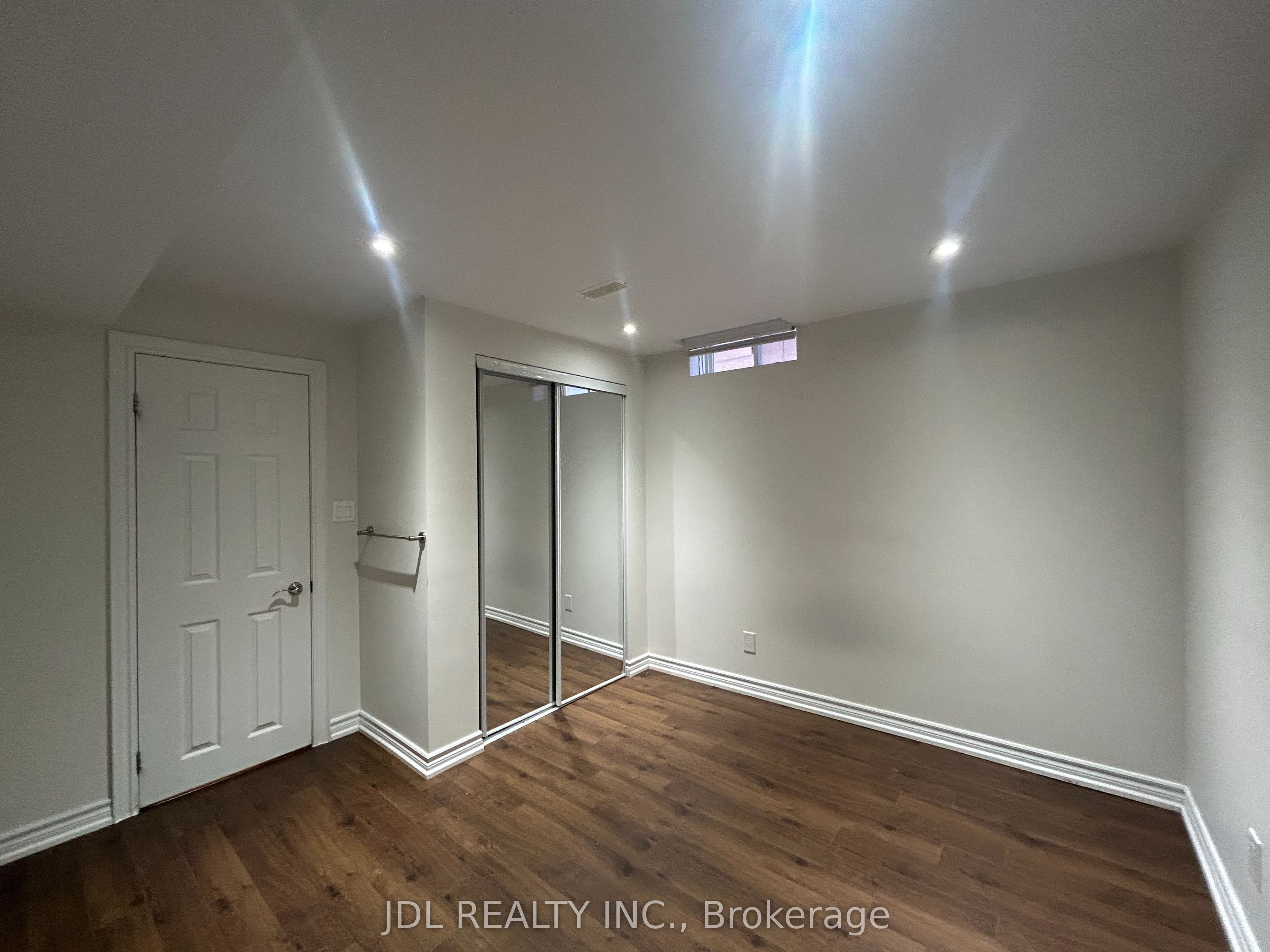 36 Bendamere Cres Crescent Entire Two-Bedroom Bsmt, Markham, ON L3P 6Y1