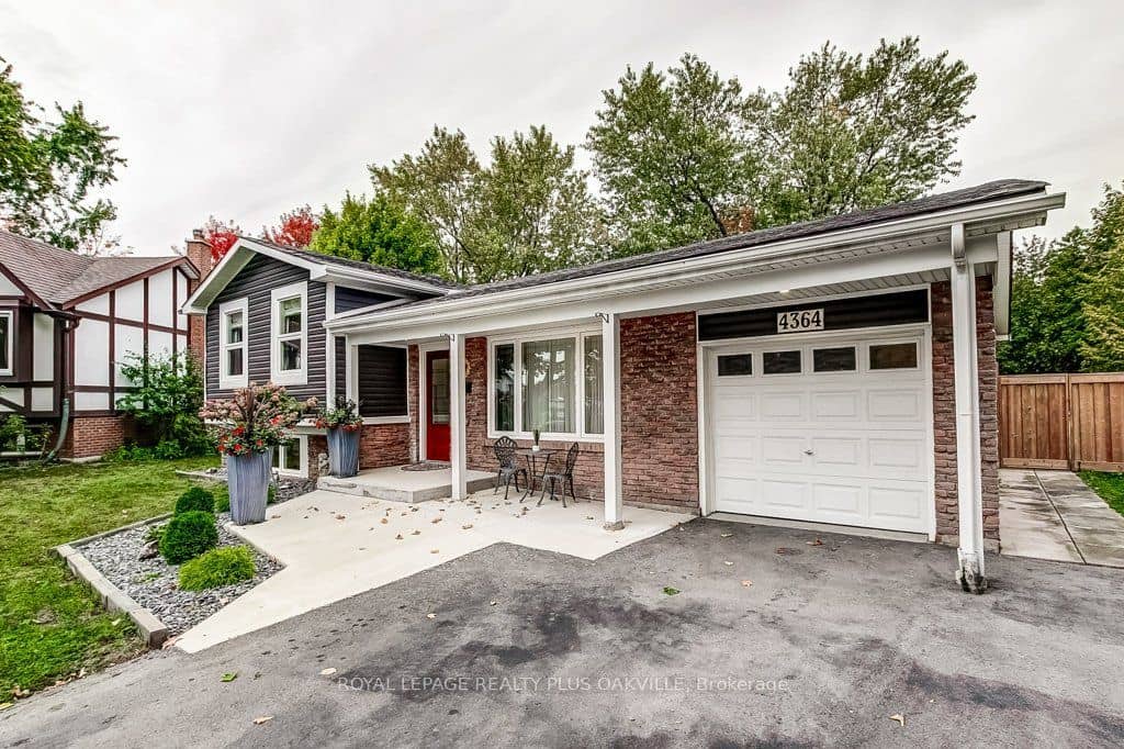 4364 Ayr Place, Burlington, ON L7L 2A2