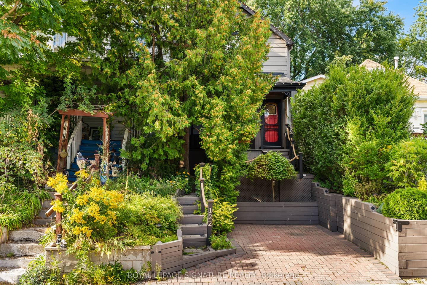 122 Duvernet Avenue, Toronto, ON M4E 1V4
