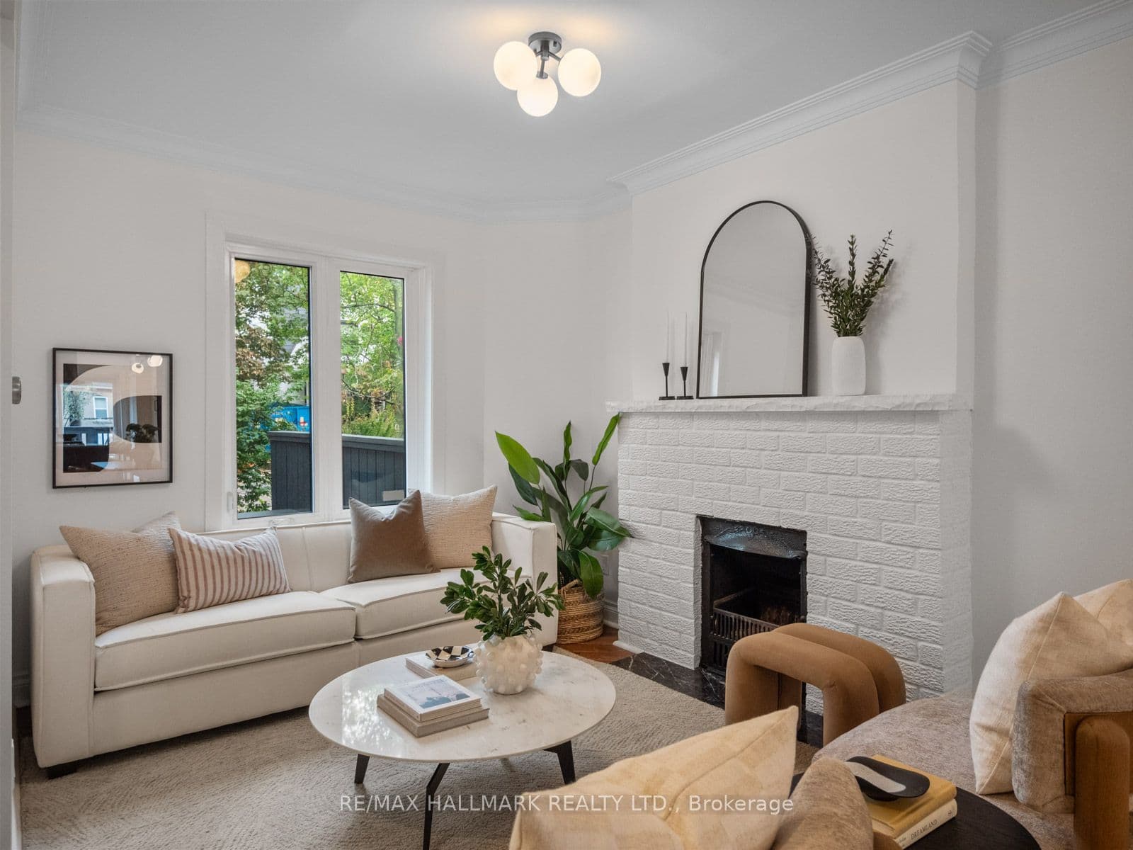 179 Riverdale Avenue, Toronto, ON M4K 1C4