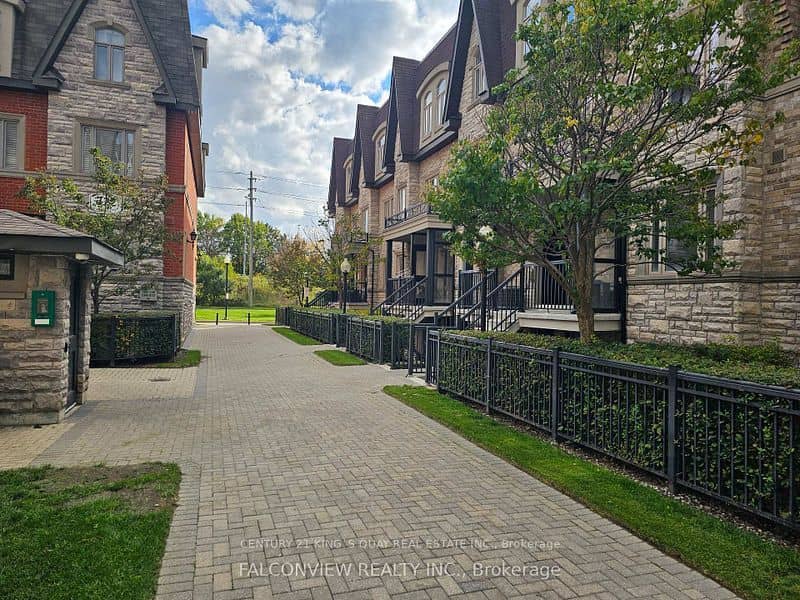 318 John Street 241, Markham, ON L3T 0B1