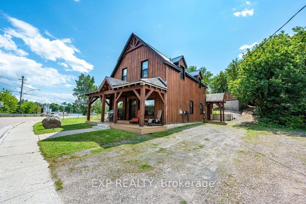 12595 Lanark Road, Greater Madawaska, ON K0J 1H0