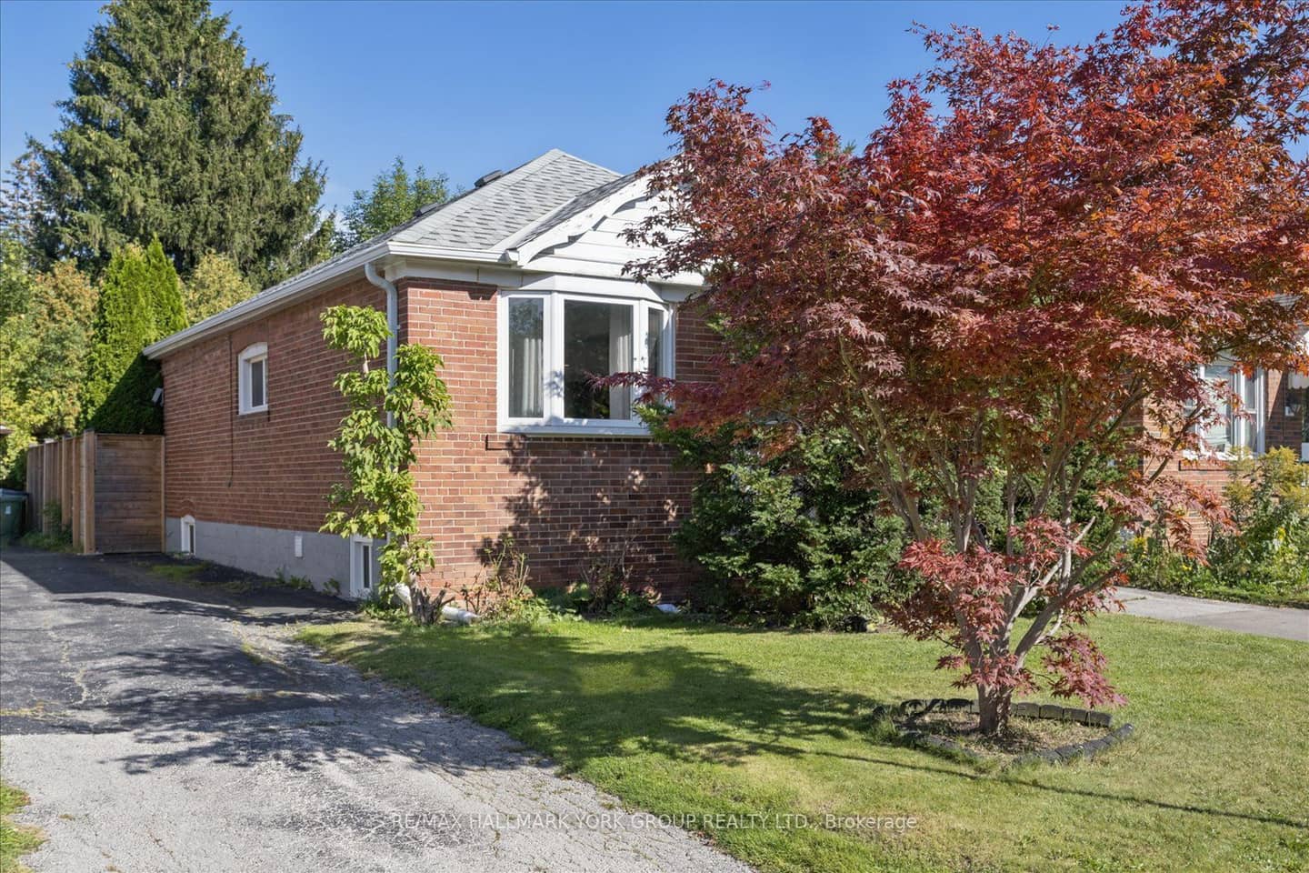 45 Seventeenth Street, Toronto, ON M8V 3K2