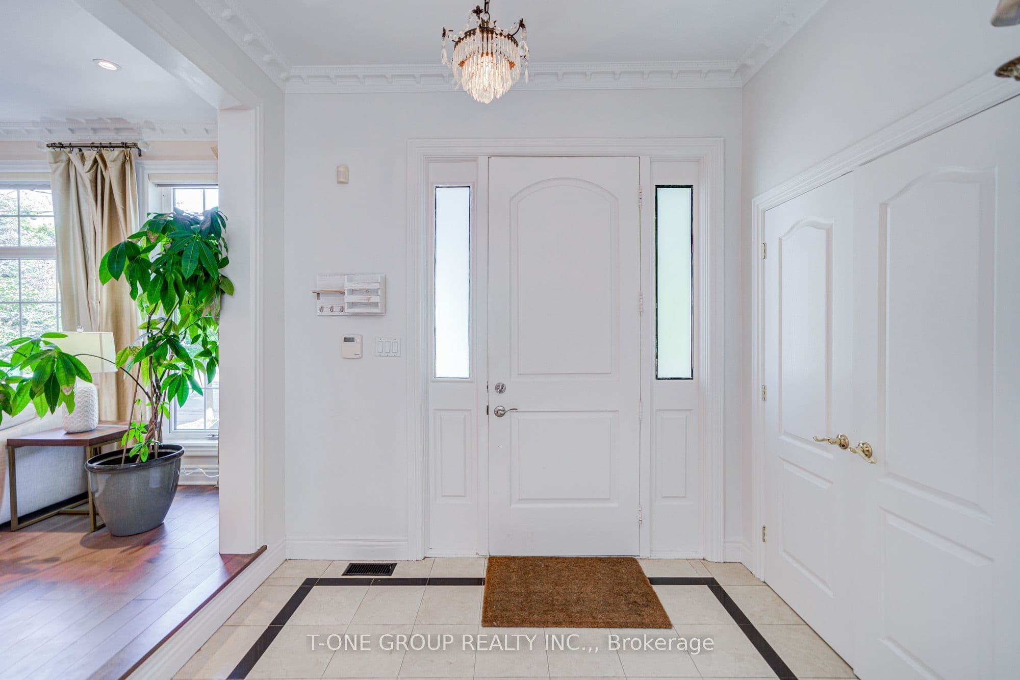 133 Spring Garden Avenue, Toronto, ON M2N 3G6