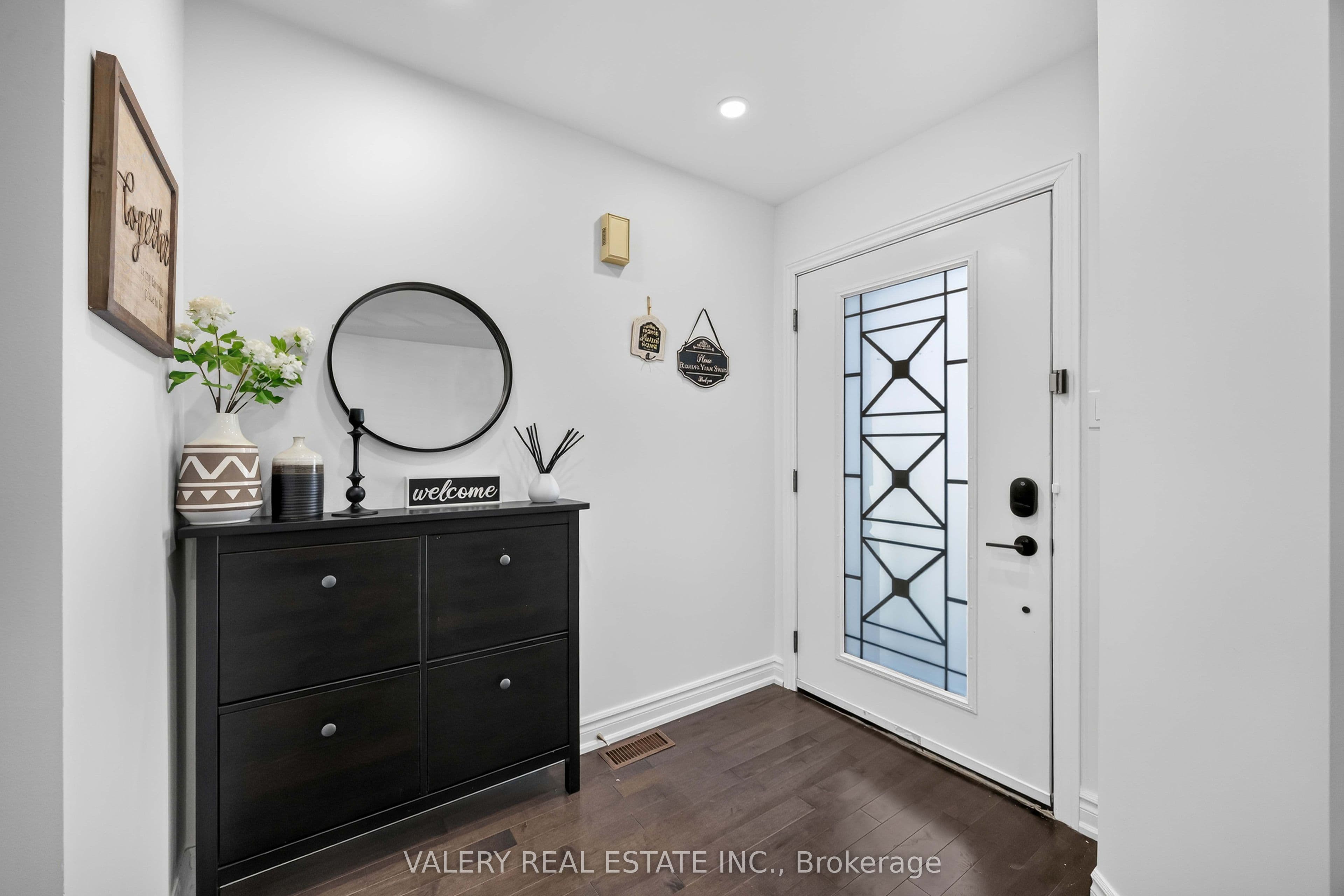 27 Lavender Place, Vaughan, ON L4L 9B3