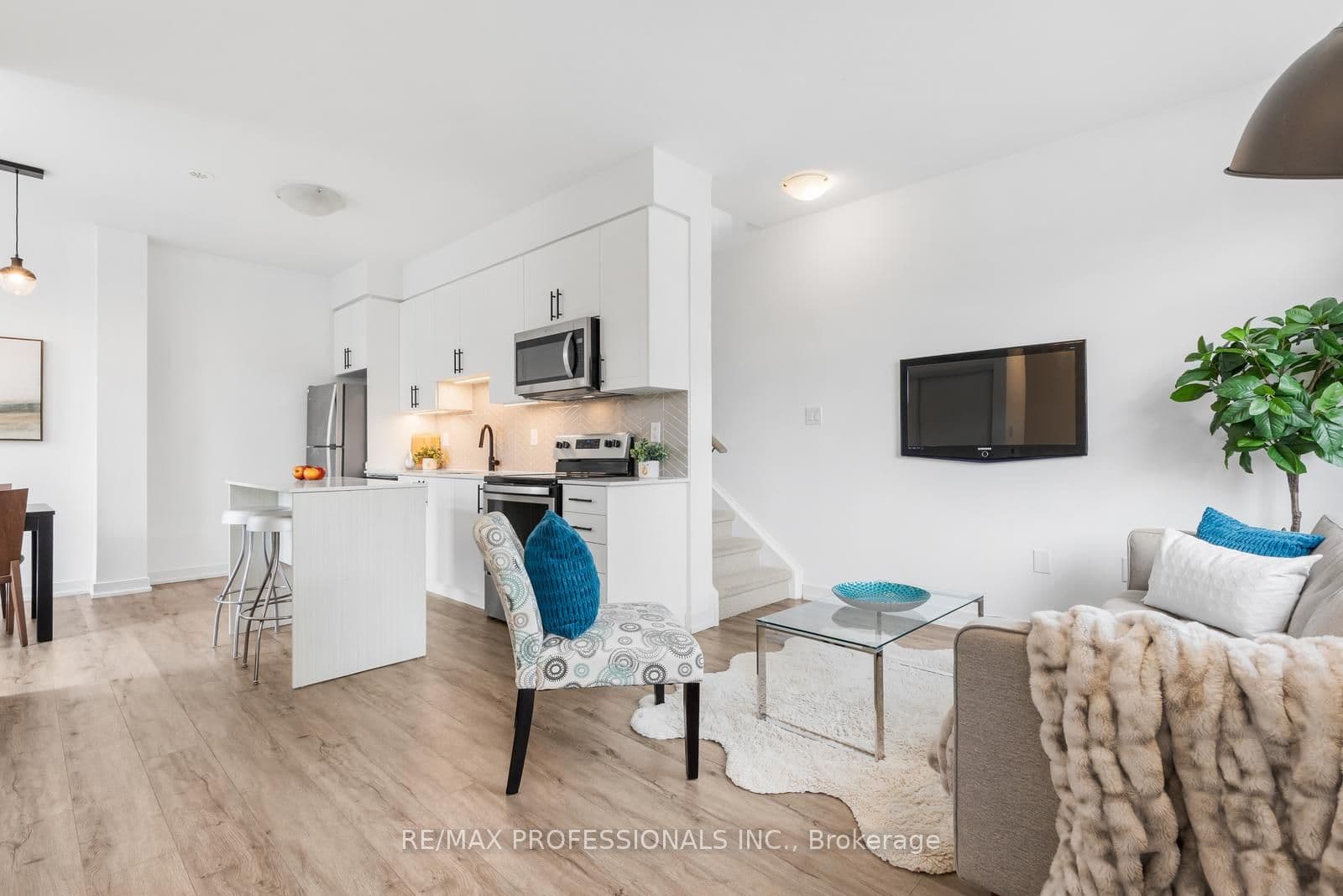 1 Lochlin Street, Vaughan, ON L4L 0M1