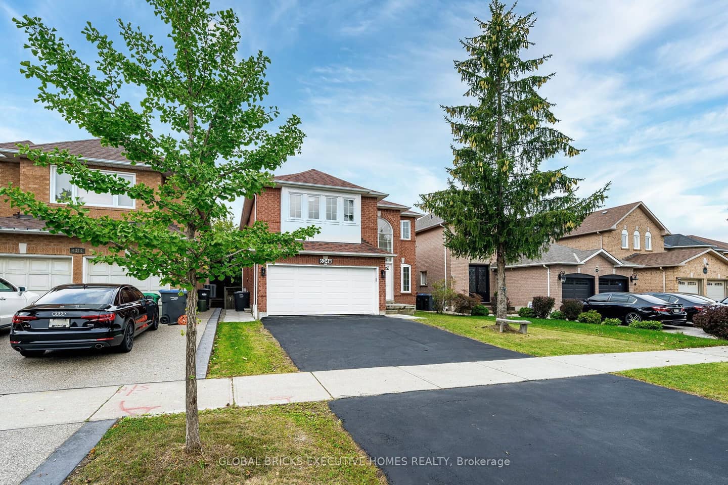 6348 Newcombe Drive, Mississauga, ON L5V 2G5