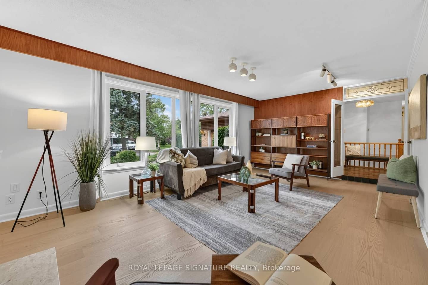 11 Regency Square, Toronto, ON M1E 1N4