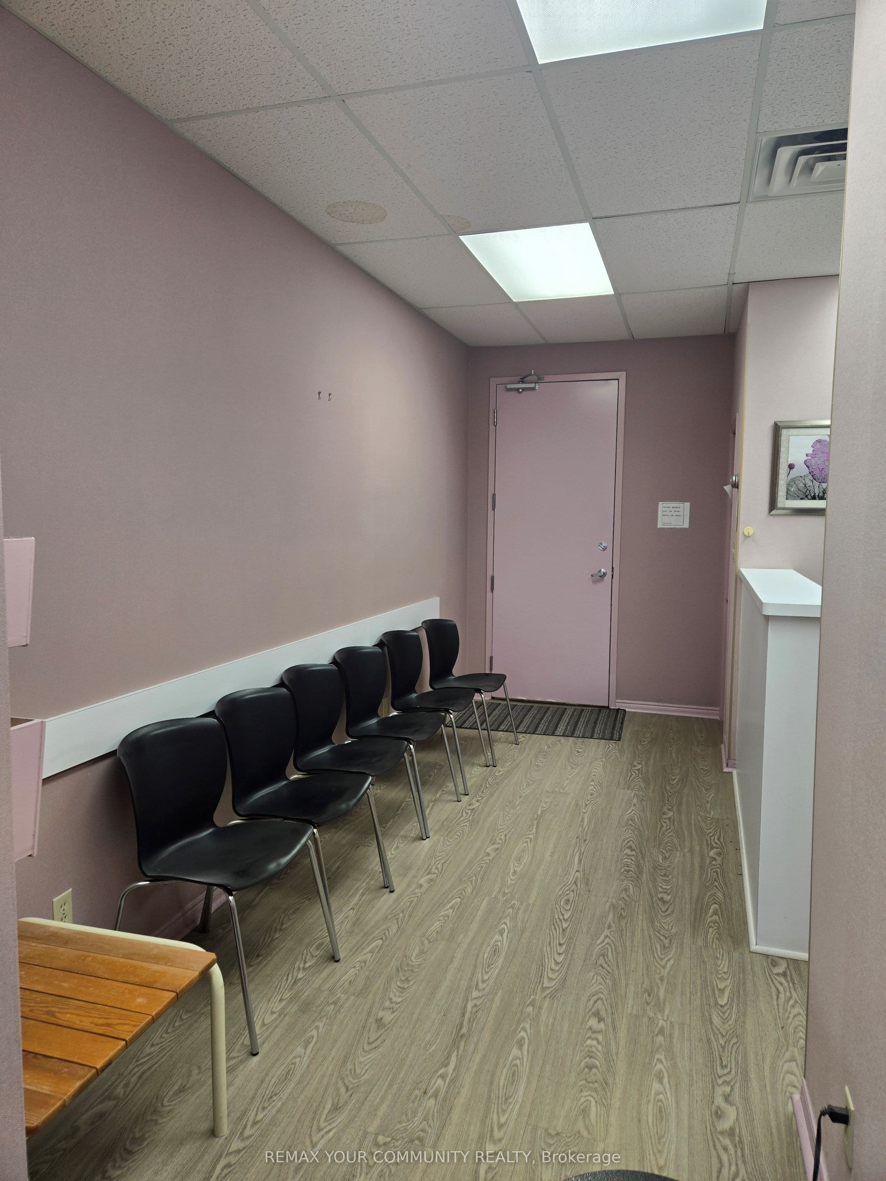 250 Harding Boulevard W 408, Richmond Hill, ON L4C 9M7