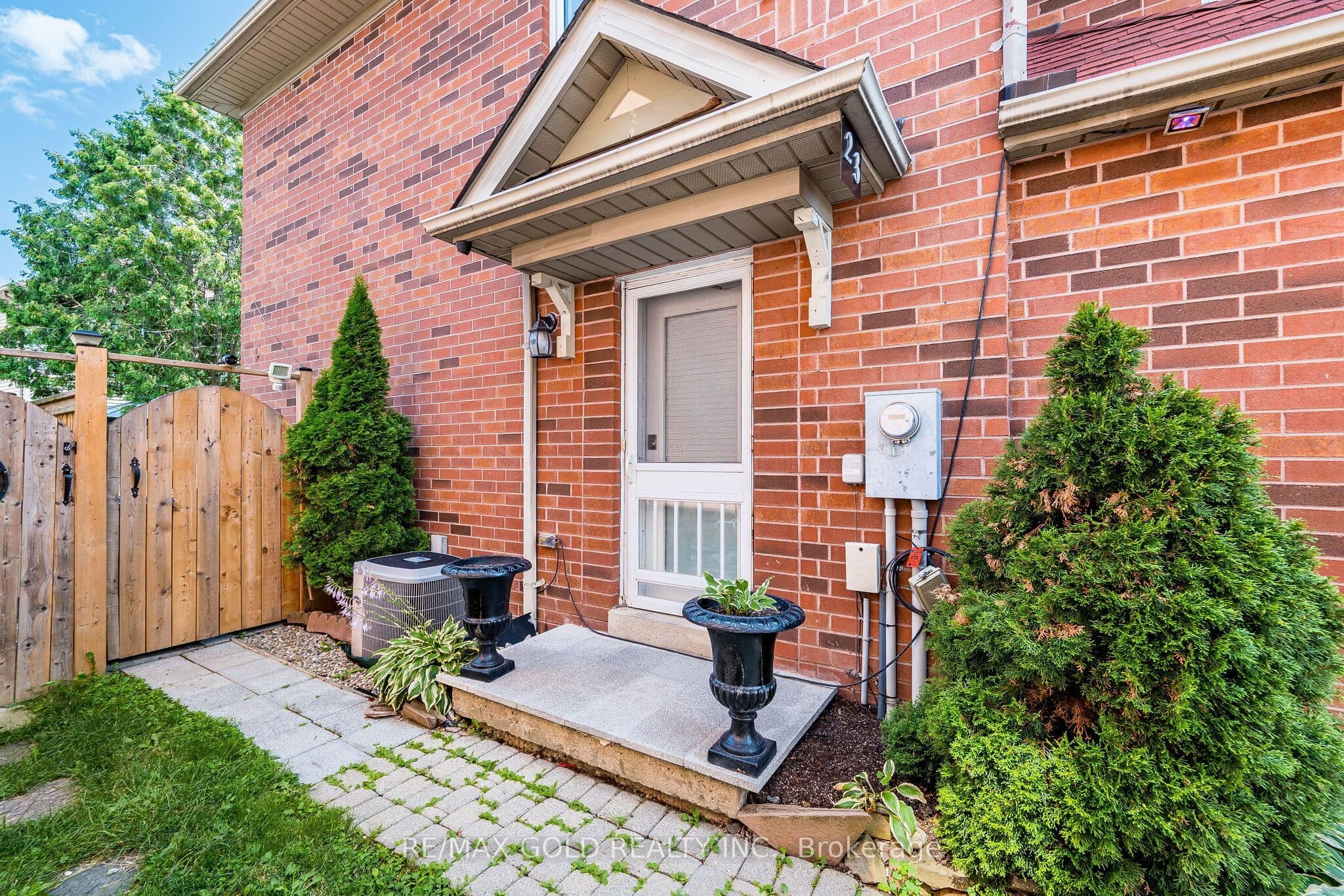23 Rain Lily Lane, Brampton, ON L6R 1S4