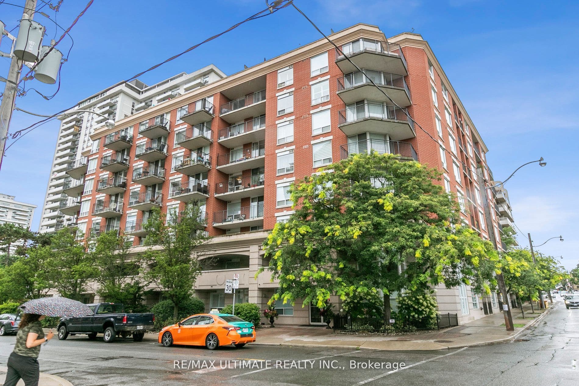300 Balliol Street Ph14, Toronto, ON M4S 3G6