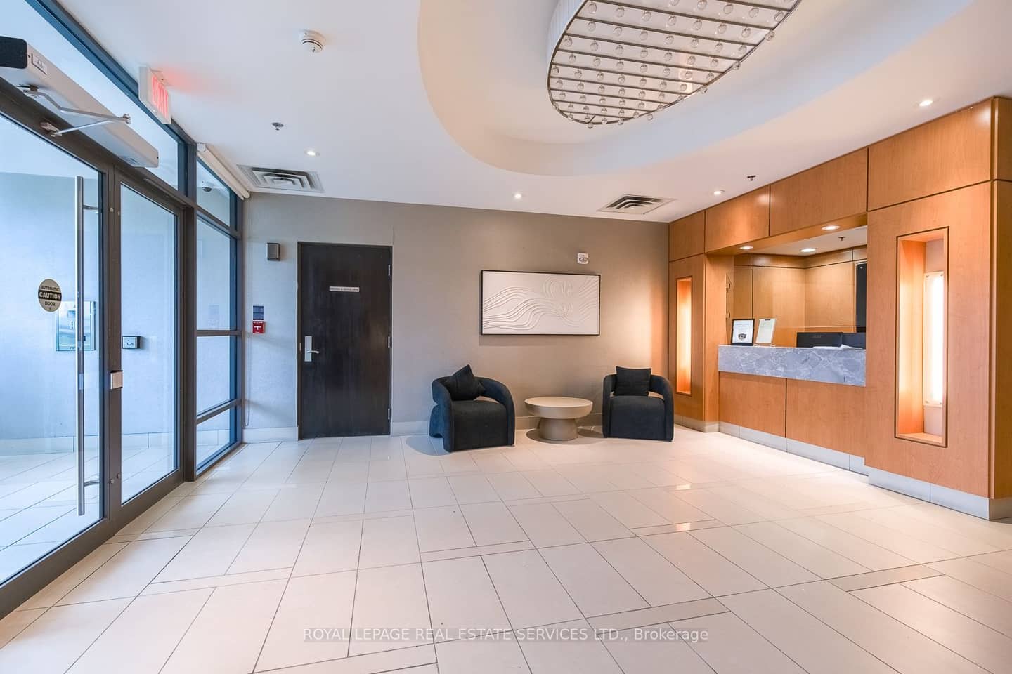 840 Queens Plate Drive 601, Toronto, ON M9W 0E7