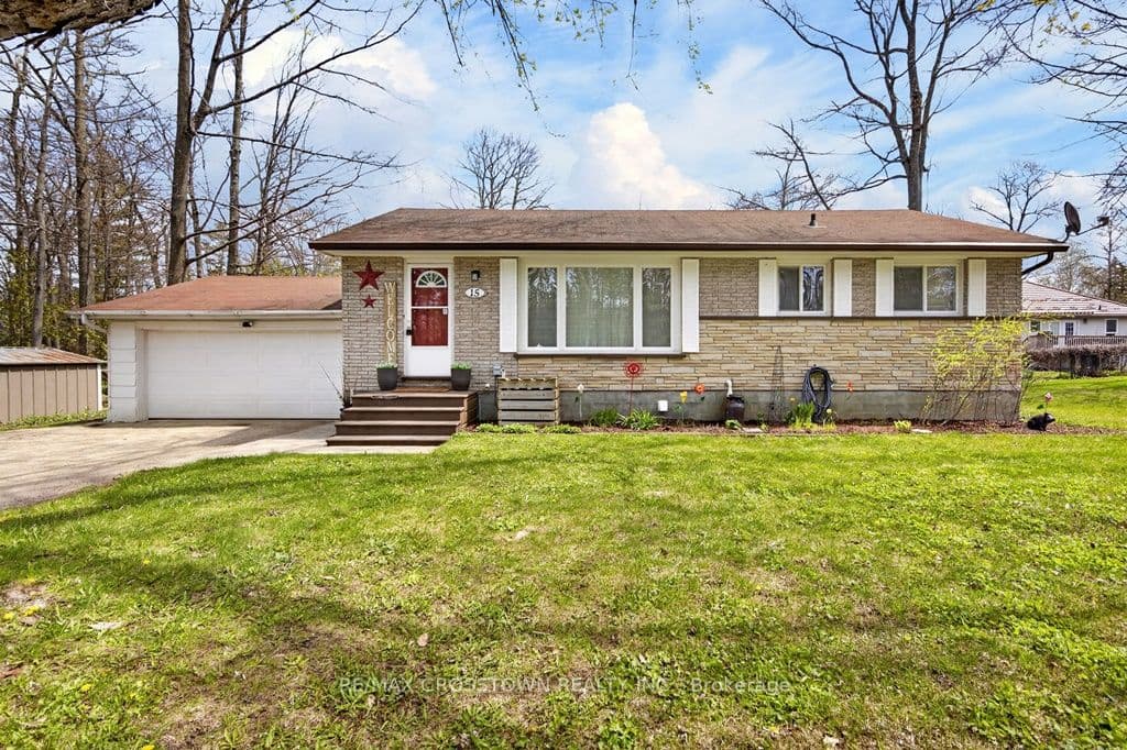 15 Smallman Drive, Wasaga Beach, ON L9Z 1L1