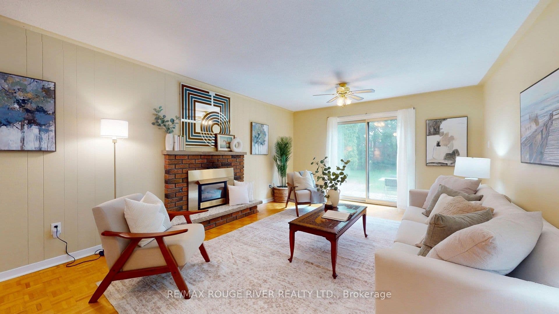 33 Pepper Tree Drive, Toronto, ON M1C 1Y5