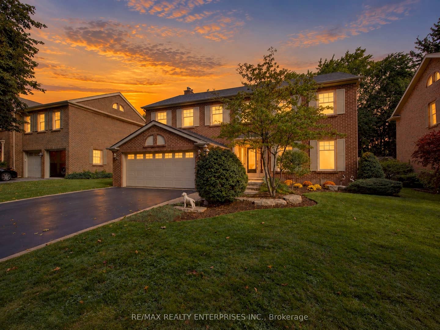 3523 Kingbird Court, Mississauga, ON L5L 2P9
