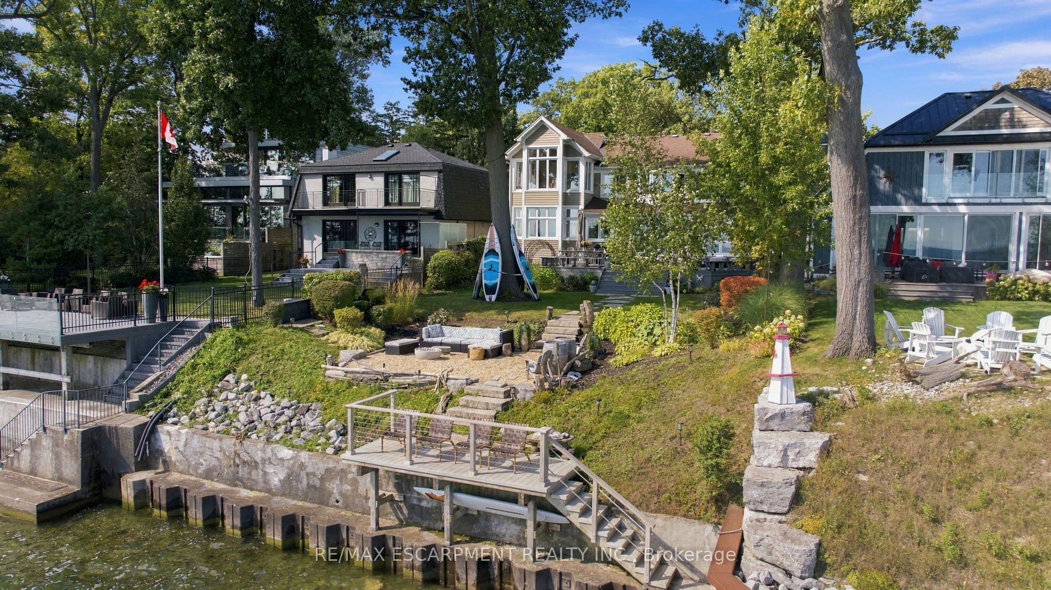 54 Cumberland Drive, Mississauga, ON L5G 3M8
