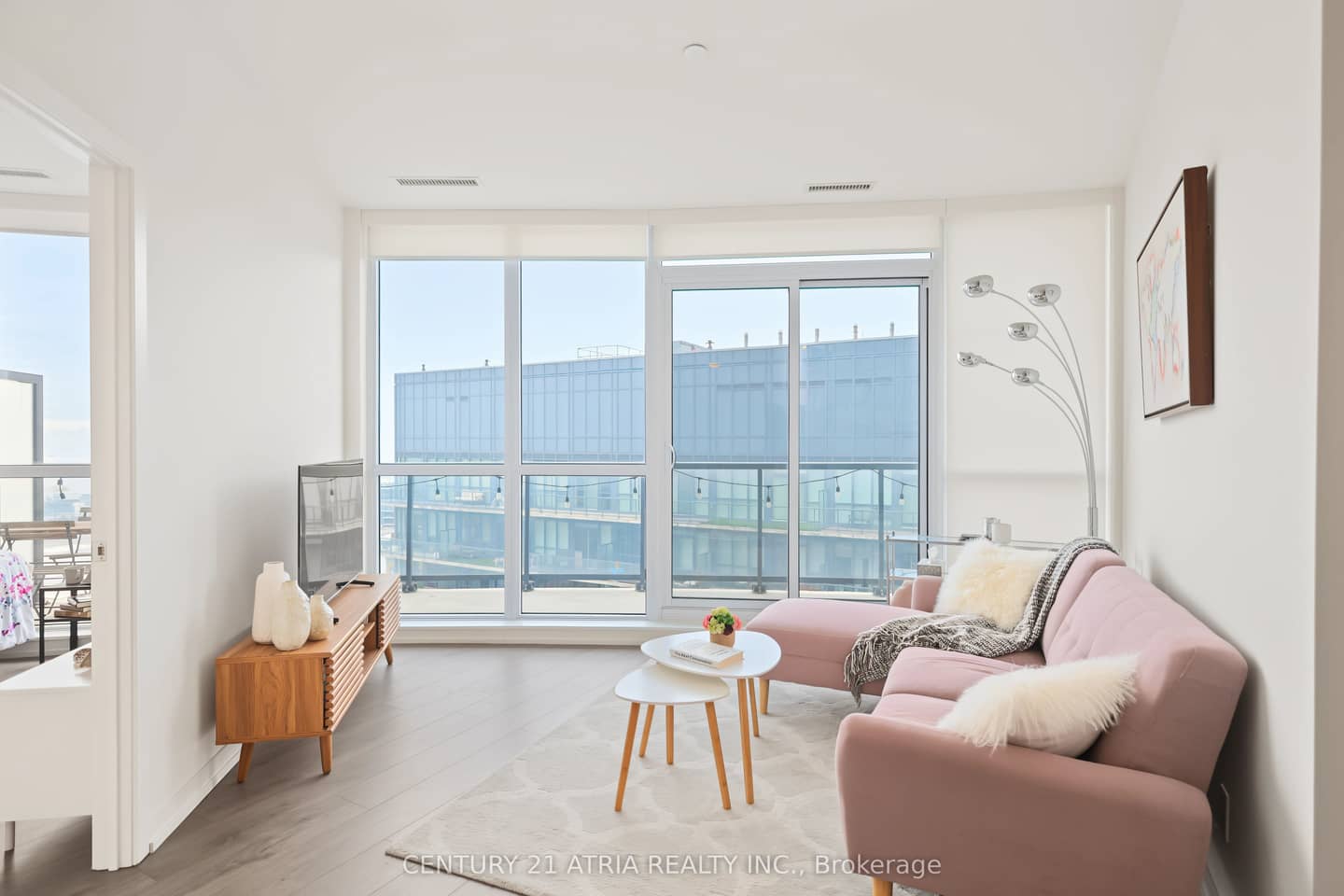 49 East Liberty Street 2607, Toronto, ON M6K 0B2