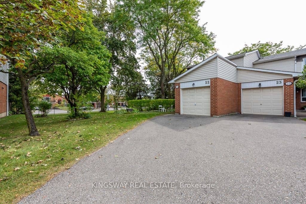 525 Meadows Boulevard 22, Mississauga, ON L4Z 1H2
