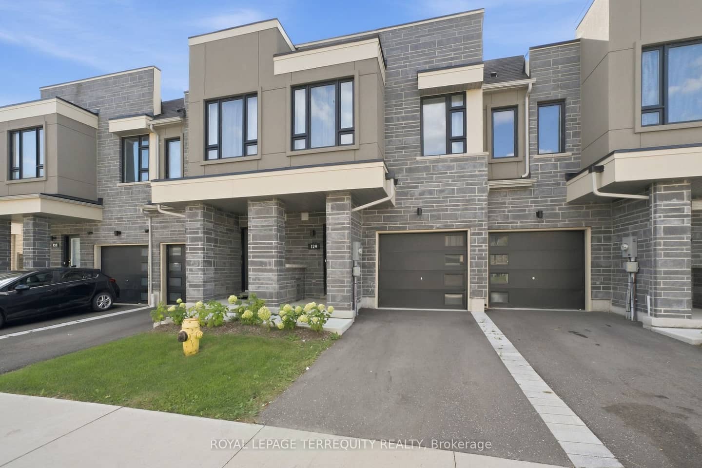 129 Sailors Landing, Clarington, ON L1C 7G4