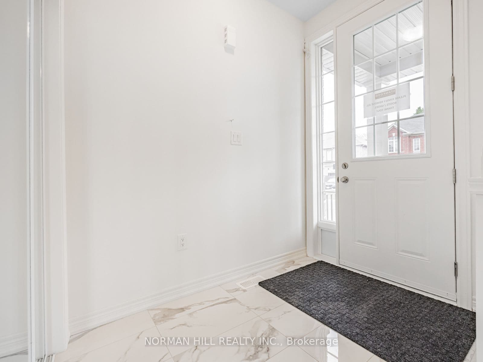 27 Unwind Crescent, Brampton, ON L6X 0B3