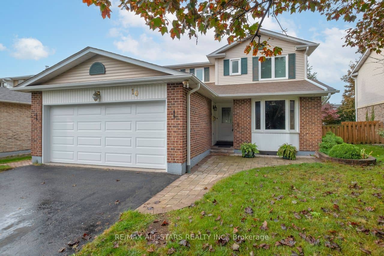 10 Colette Drive, Whitby, ON L1N 6G7