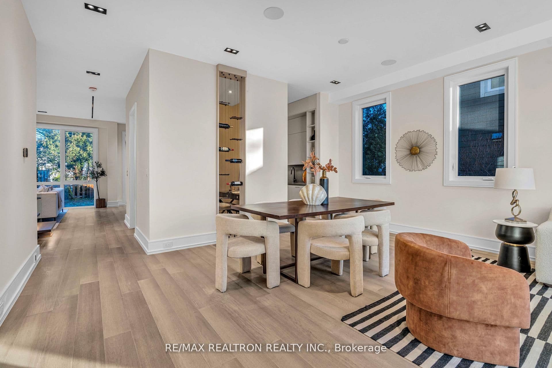 19 Topham Road, Toronto, ON M4B 3K3