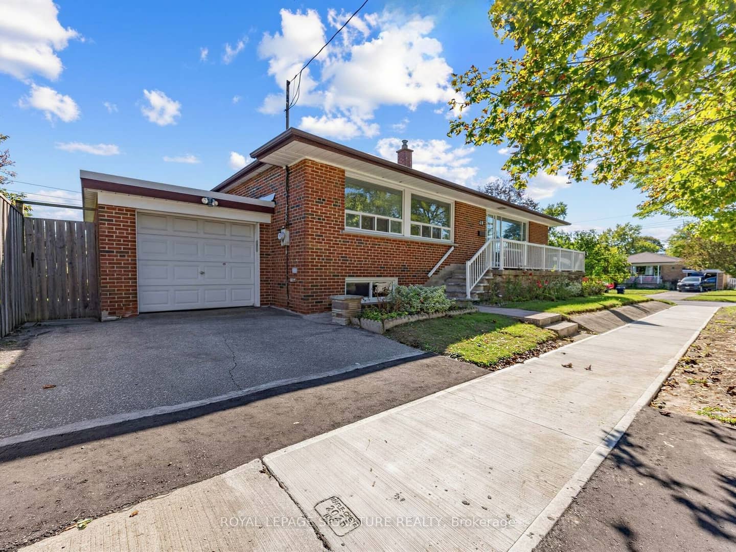 47 Beacon Road, Toronto, ON M1P 1G6