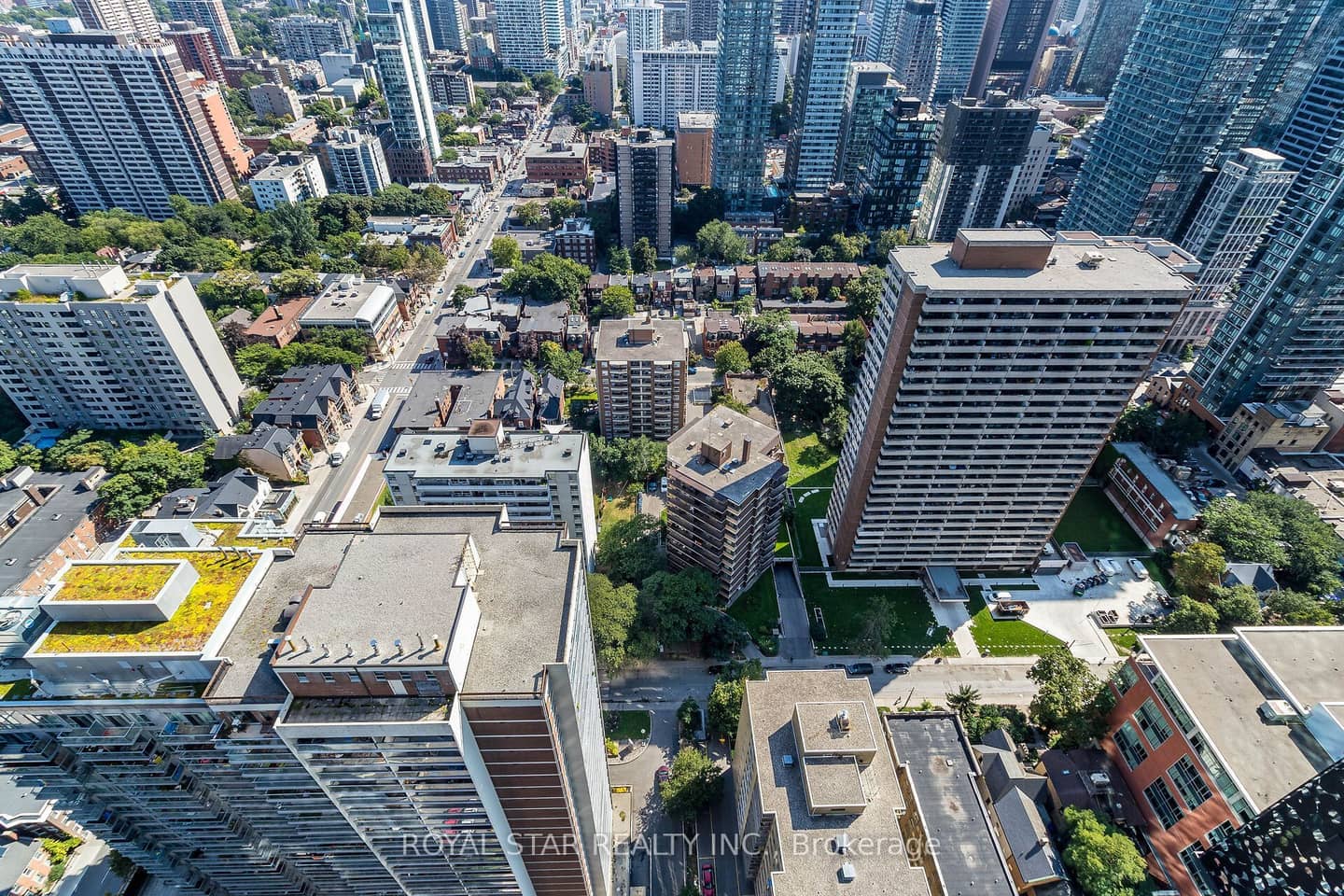55 Charles Street E 1304, Toronto, ON M4Y 0J1
