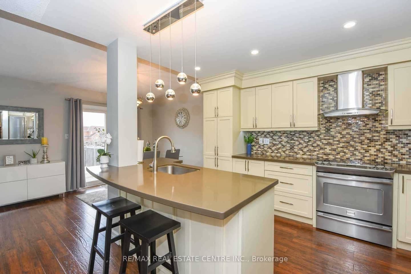 764 Avocado Crescent, Mississauga, ON L5W 1H4