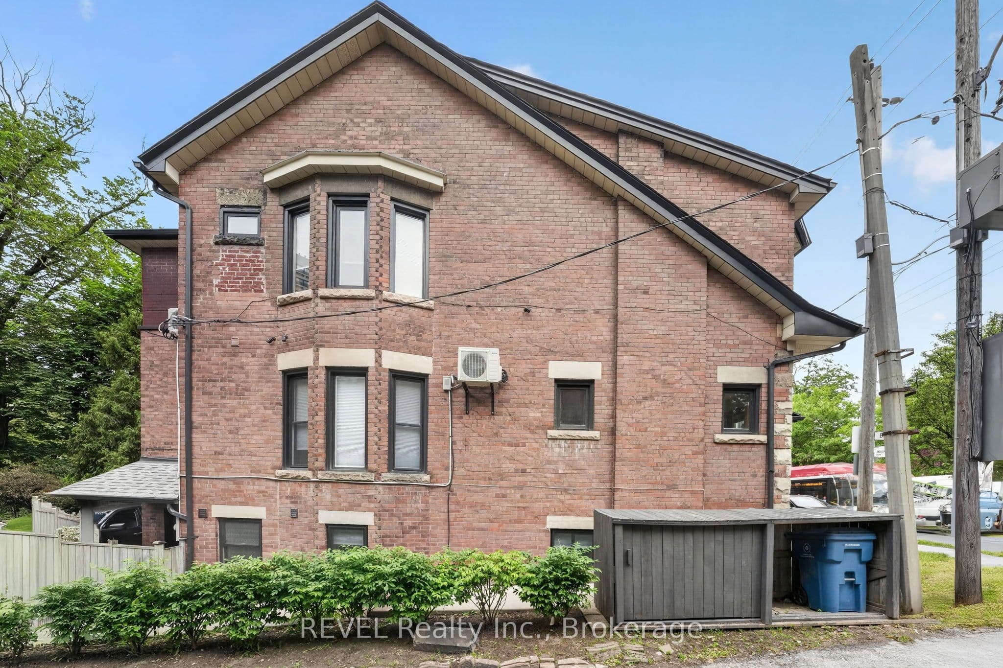 380 Spadina Road, Toronto, ON M5P 2V9