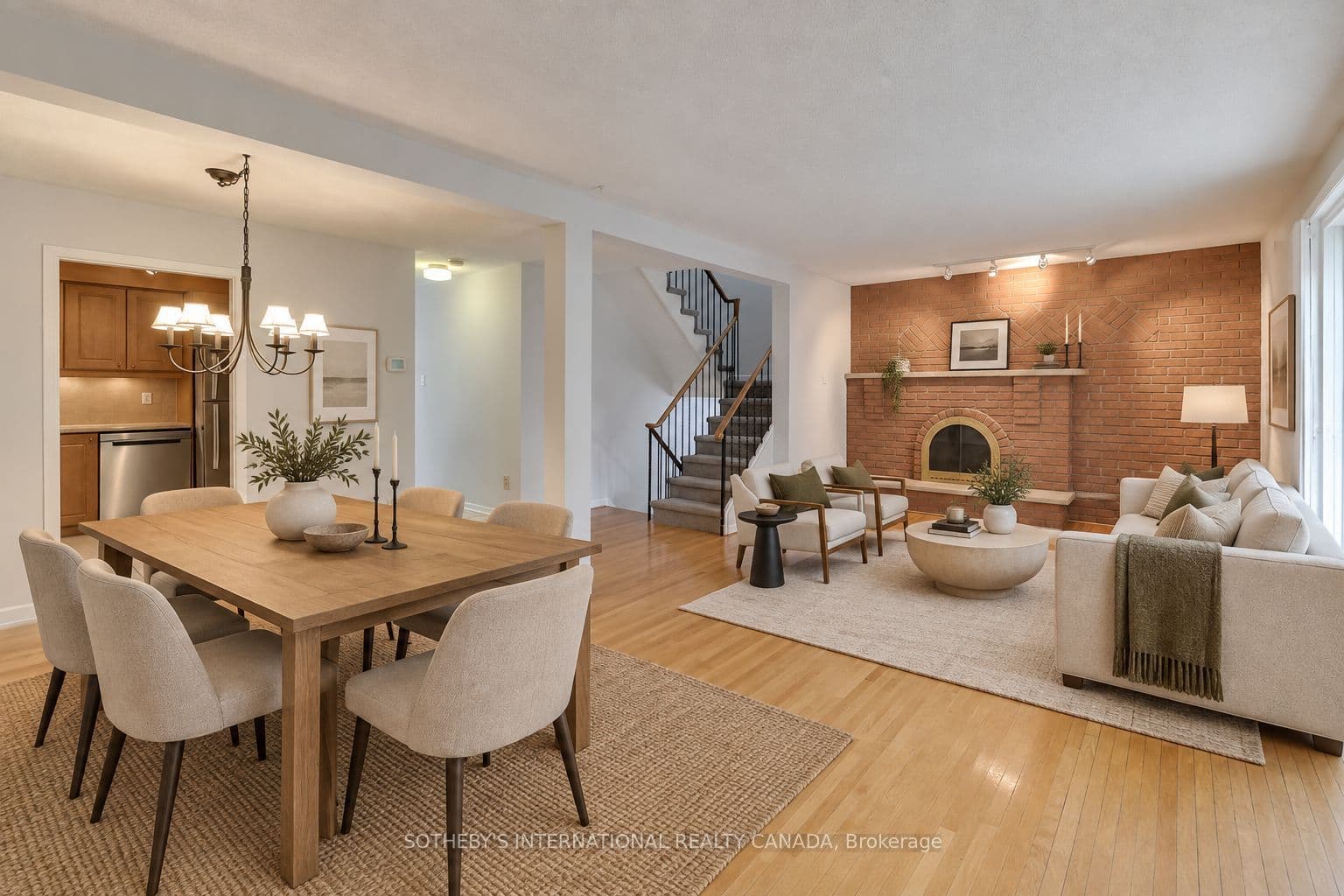 1397 Royal York Road 17, Toronto, ON M9A 4Y9