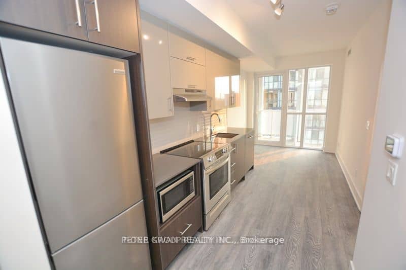 188 Fairview Mall Drive 1002, Toronto, ON M2J 0H7