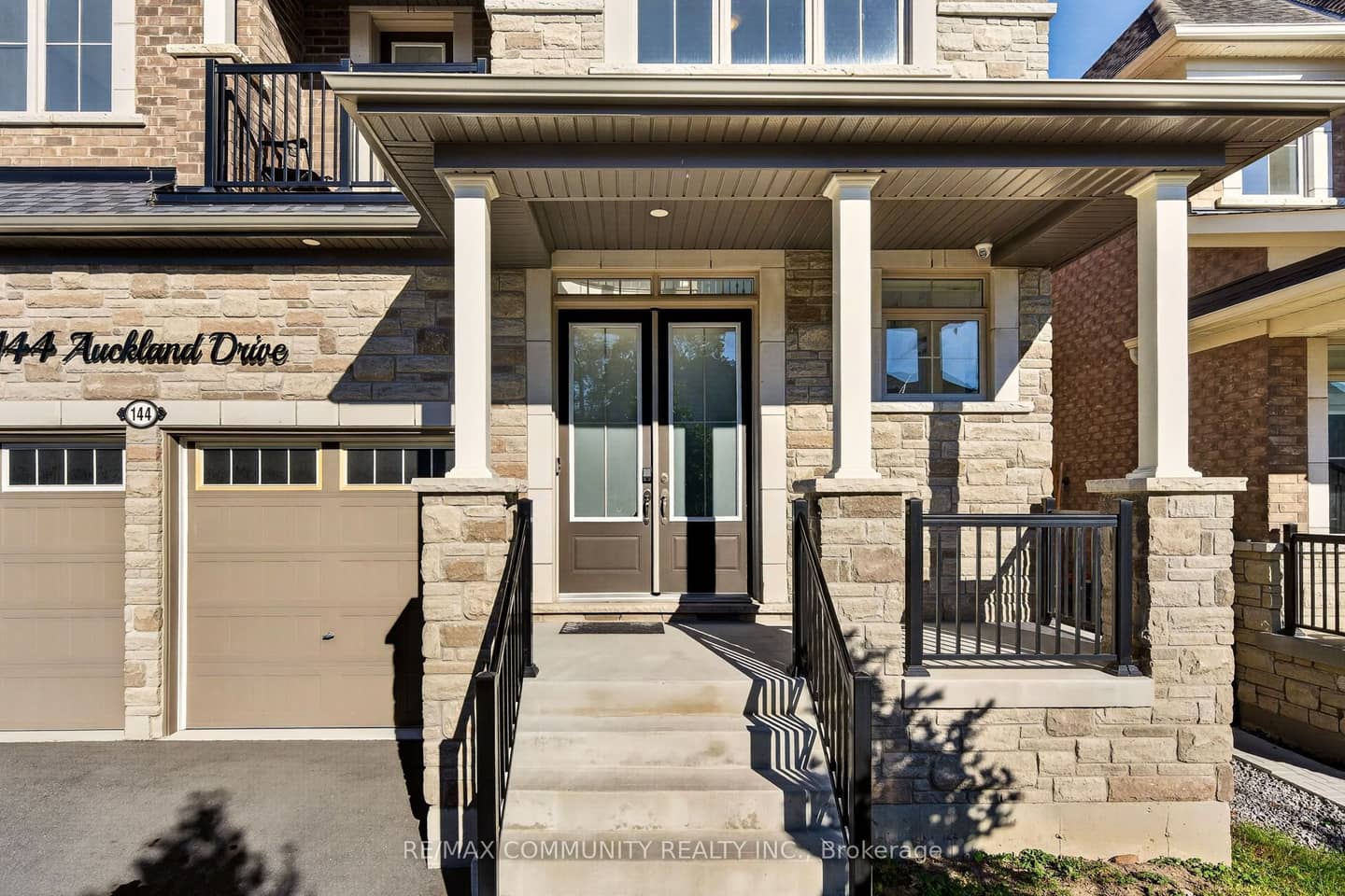 144 Auckland Drive, Whitby, ON L1P 0J2