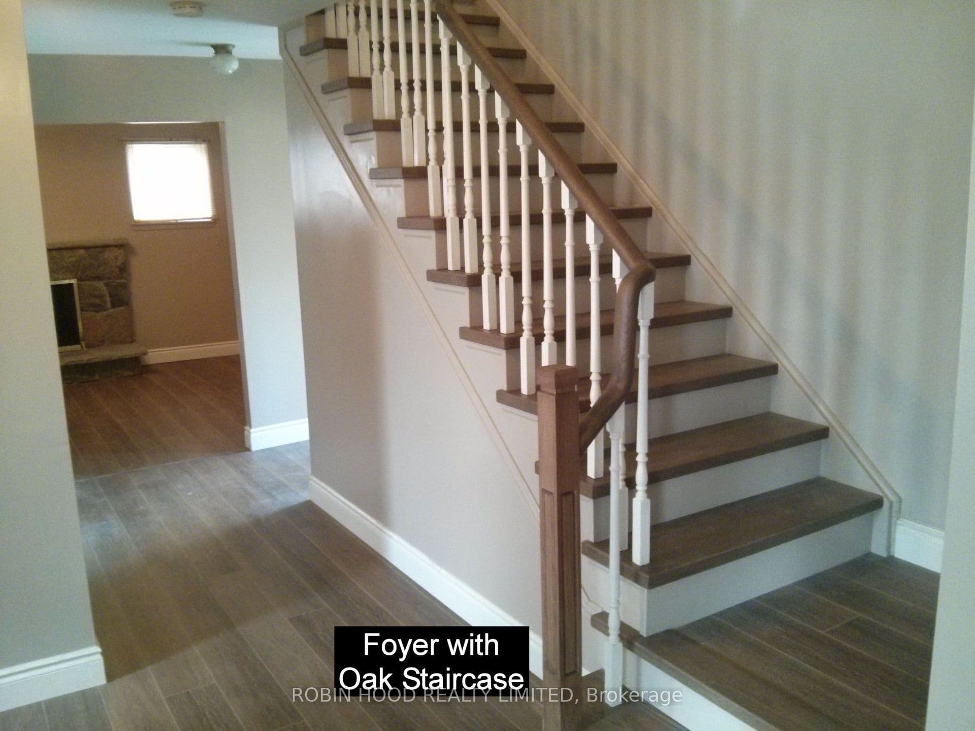 1953 Owlsnest Lane, Mississauga, ON L4W 2J1
