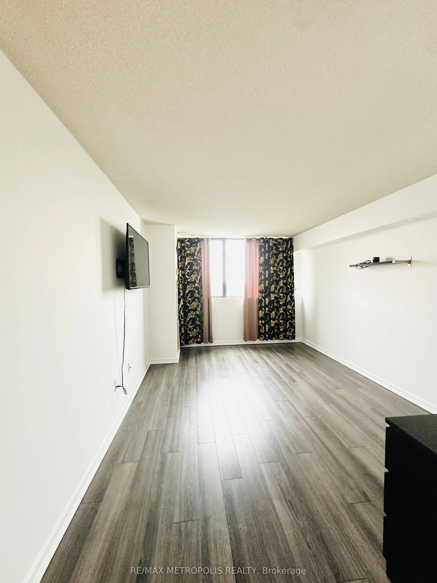 80 Antibes Drive 1207, Toronto, ON M2R 3N5