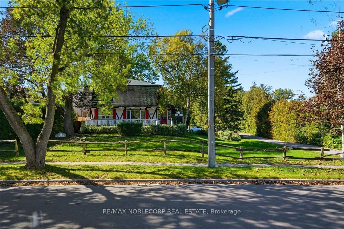 518 Rosebank Road, Pickering, ON L1W 2N5