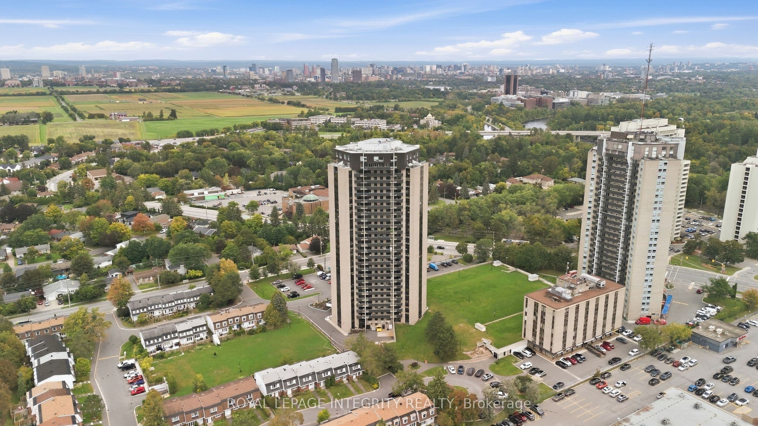 900 Dynes Road 806, Mooneys Bay - Carleton Heights and Area, ON K2C 3L6