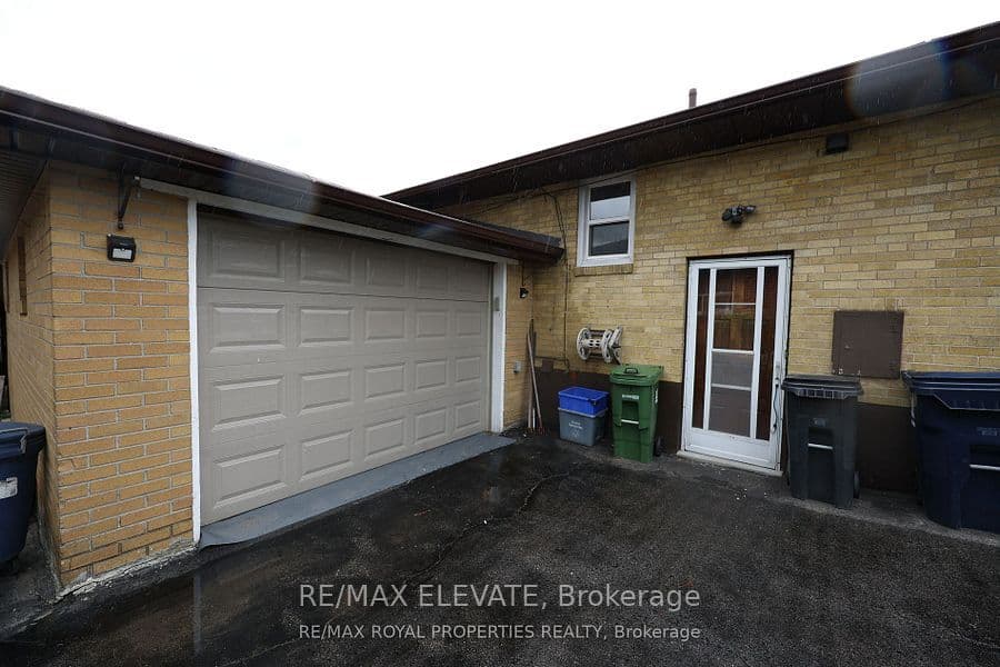14 Mozart Avenue, Toronto, ON M1K 2V9