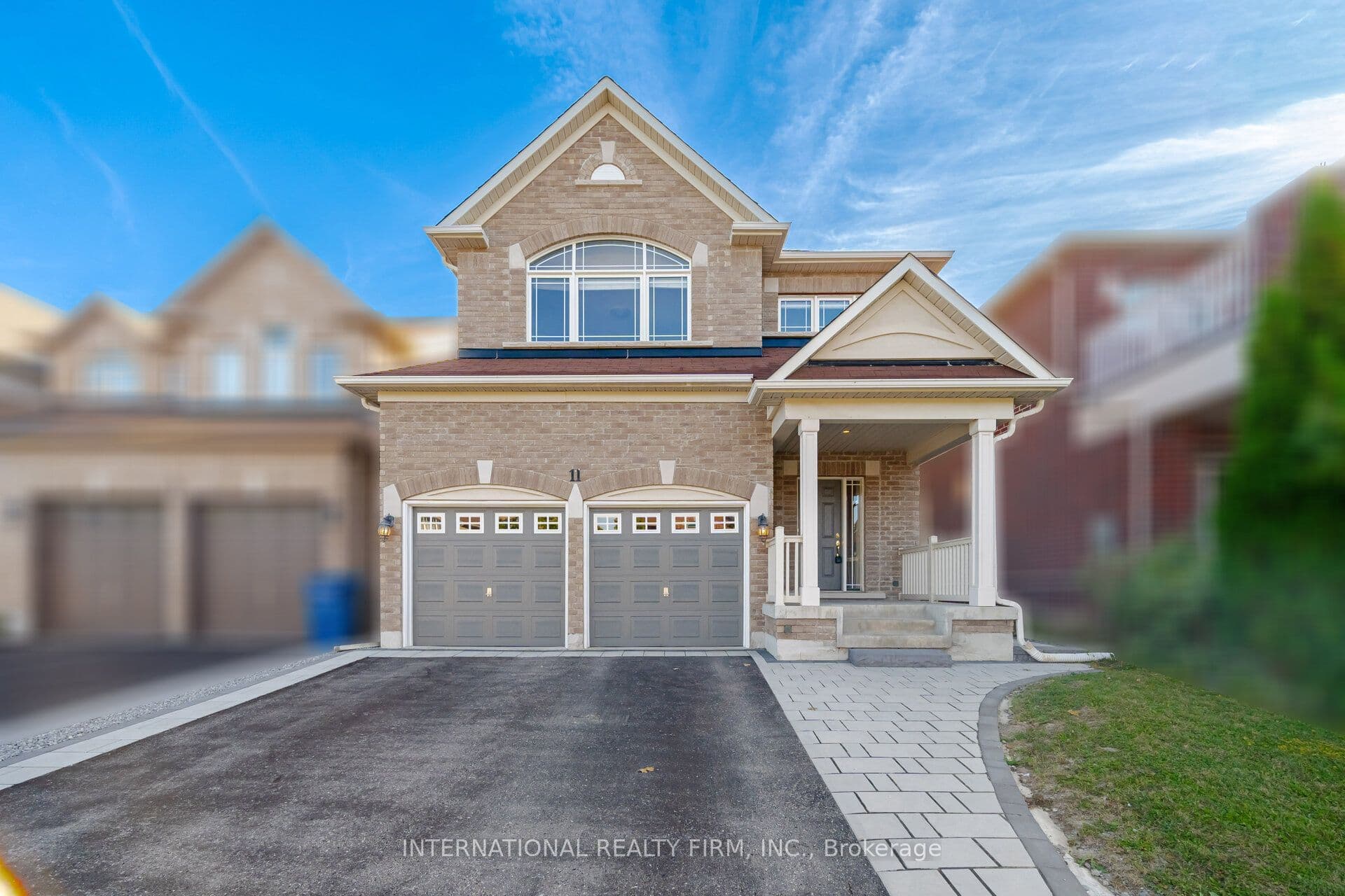11 Lady Gwillim Avenue, East Gwillimbury, ON L9N 0B3