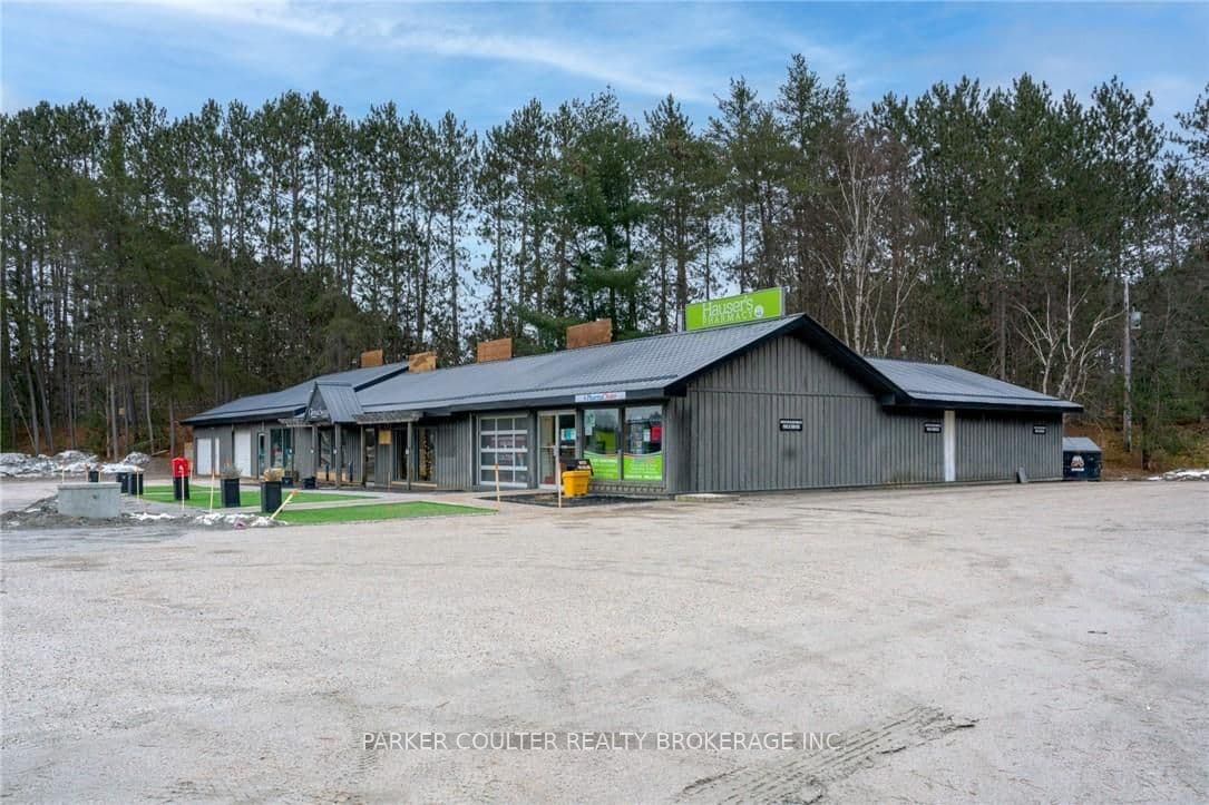 21 High Street 3, Georgian Bay, ON P0C 1H0